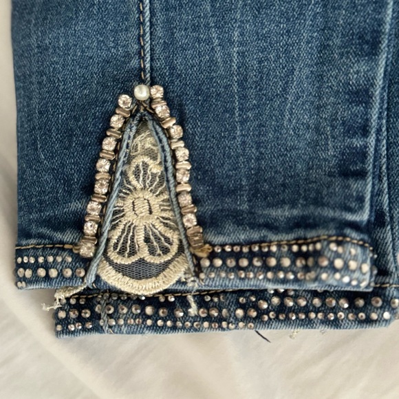 Lace / Rhinestone Ankle Jeans - Picture 3 of 3